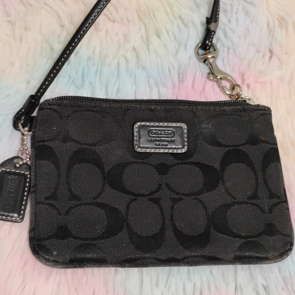 SALE! Coach Signature Print Vintage Crossbody Bag & Matching Mini Wristlet - Picture 6 of 16